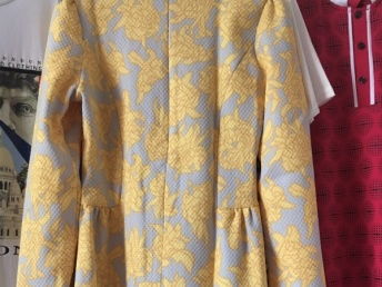 武漢尾貨服裝批發(fā)市場(chǎng) 庫(kù)存清倉(cāng)，低價(jià)批發(fā)童裝及男女裝